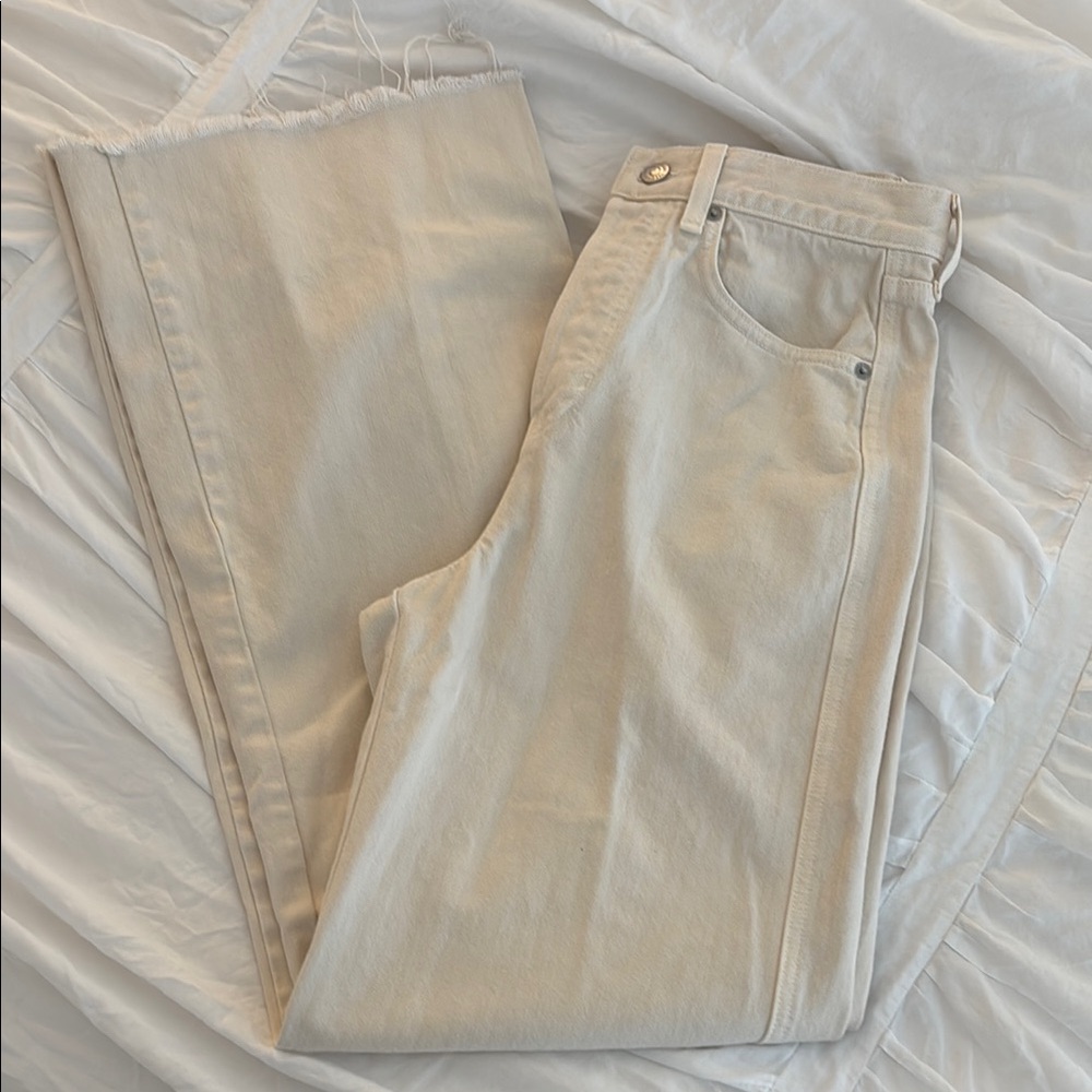 Veronica Beard Taylor Wide Leg Jean in Ecru